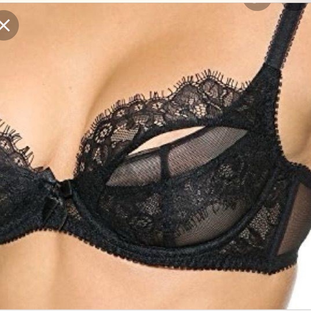 Black lace peek-a-boo bra